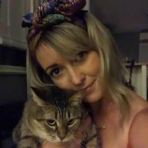 Meet your Posher, Emma